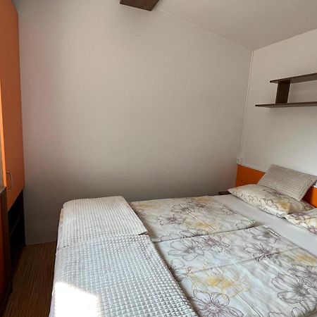 Zelena Laguna Mobile Homes Mugeba Esterno foto